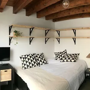 le-studio-du-moulin.hotels-rhonealpes.com/